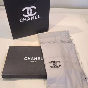 ✨ Gray & Black Cashmere Chanel Scarf ✨